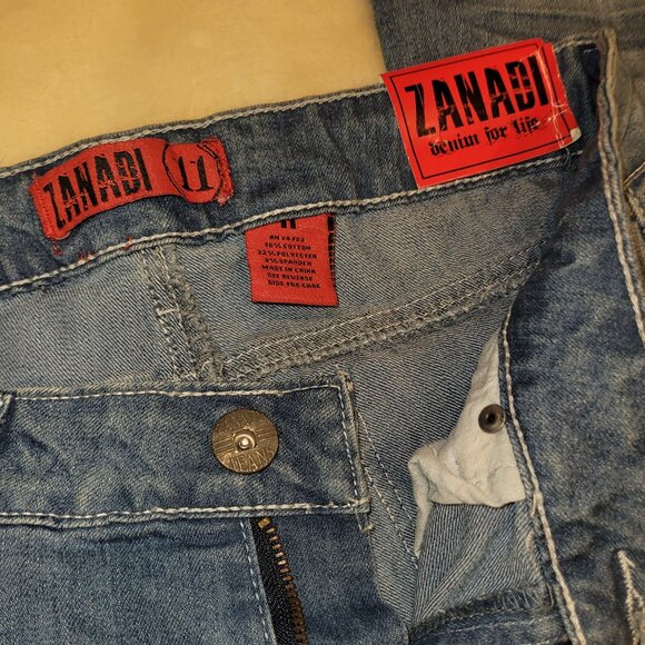 Zanadi Jeans 11 Light Blue Wash NWT - Picture 1 of 6